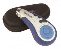 7 причин выбрать цифровой манометр вместо механического для измерения давления в шинах